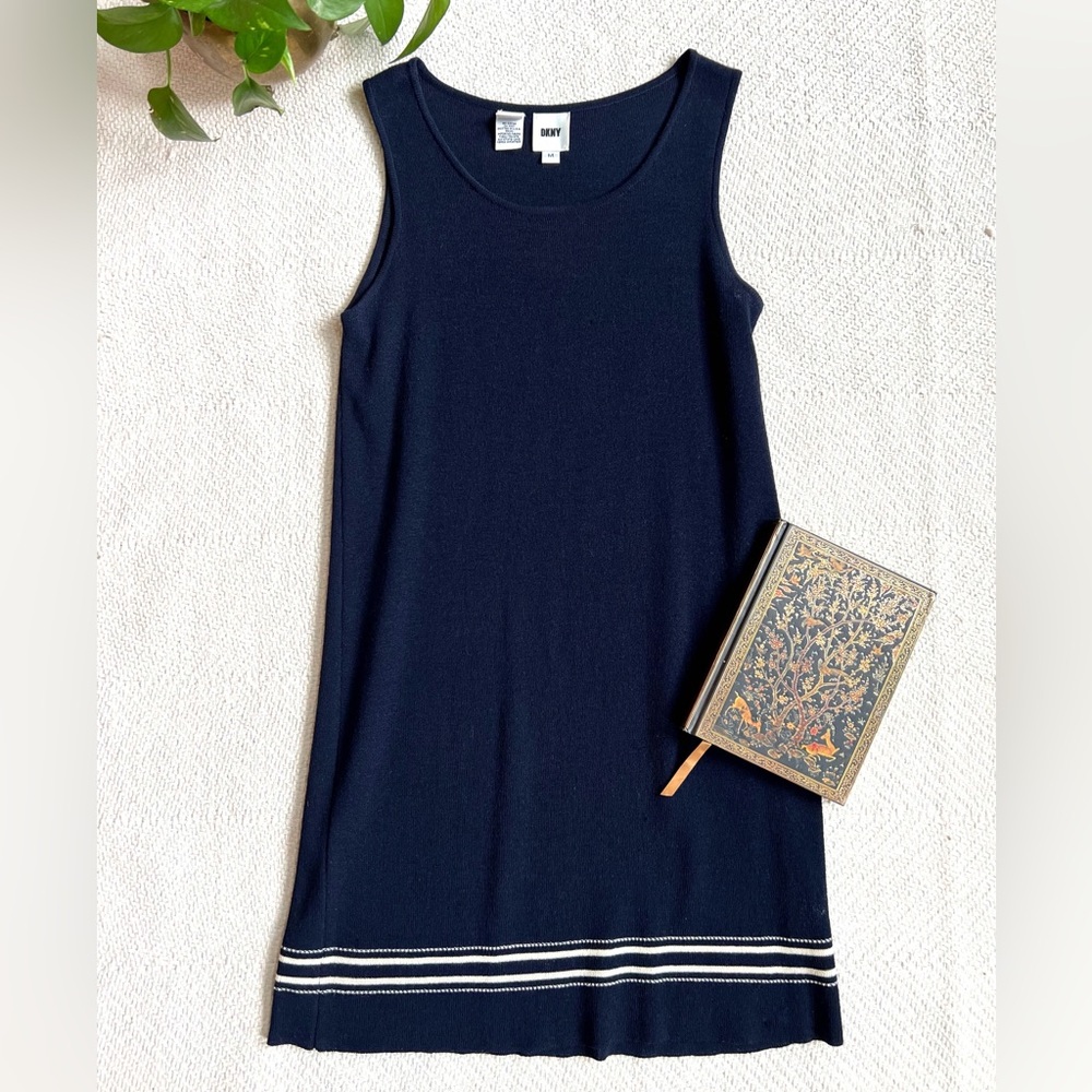 DKNY Vintage Wool Blend Sleeveless Navy Blue Knit Midi Dress
